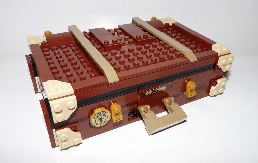 Newt's suitcase hot sale lego