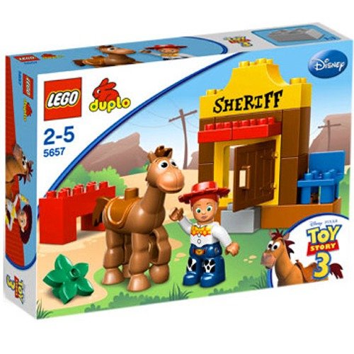 LEGO 5657 Jessie's Round Up - Toy Story 3 Set